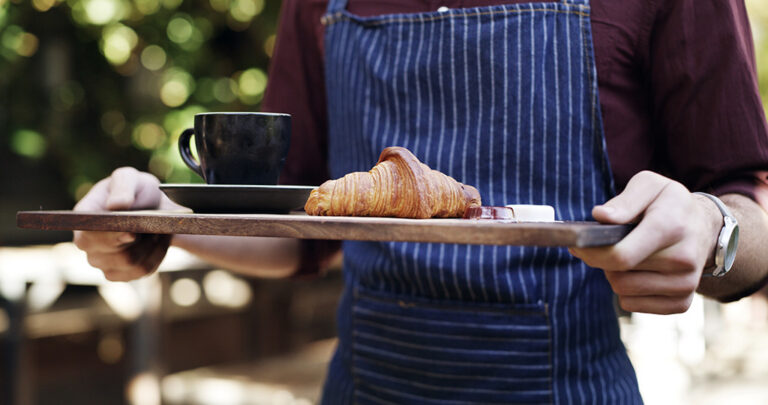 Новий формат пекарні БоХліб 2026 року з сучасним мінімалістичним дизайном та зоною відкритого випікання.