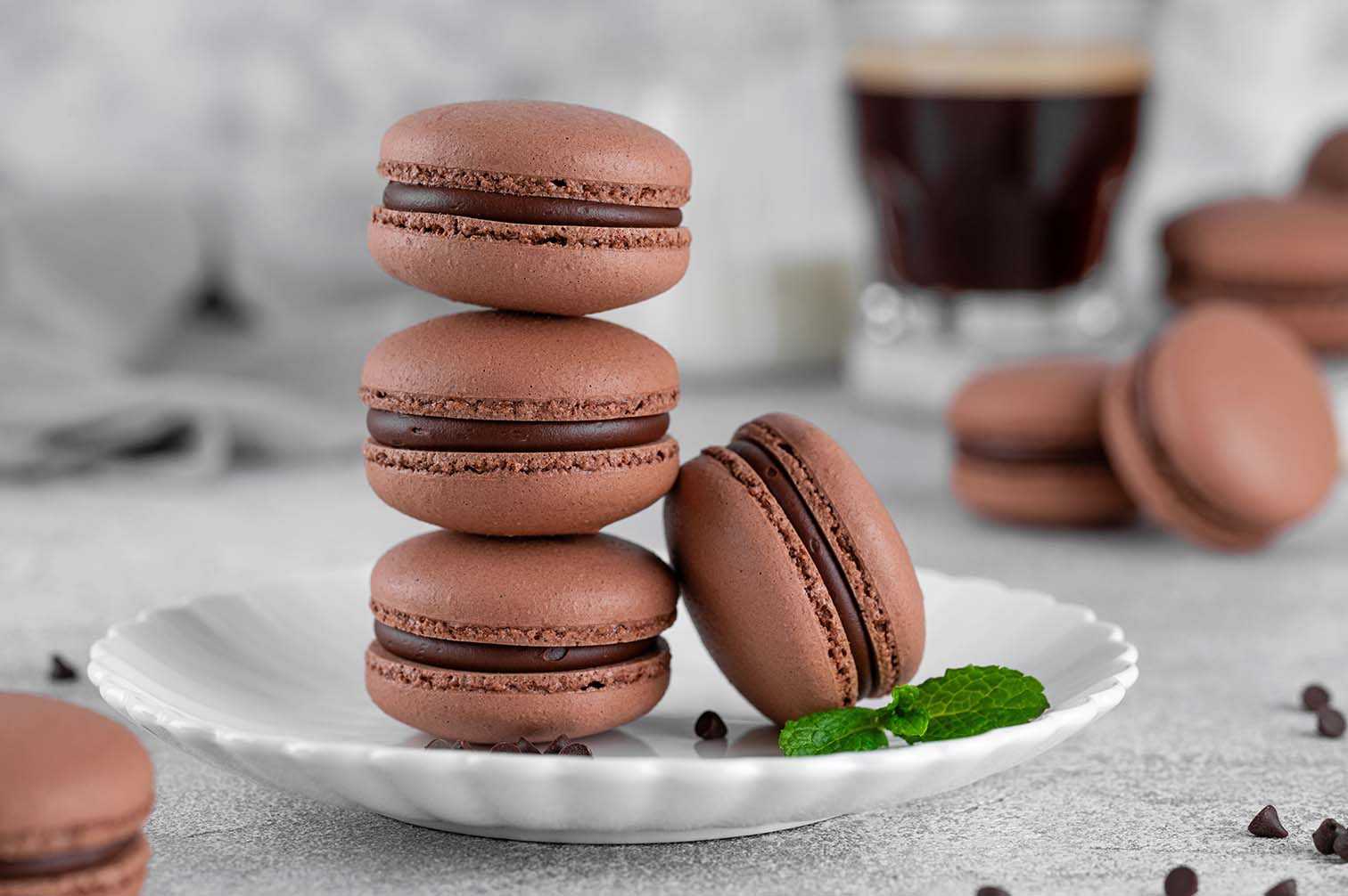 Сучасний інтер'єр пекарні БоХліб в українському стилі з асортиментом свіжої випічки на вітрині у 2026 році.